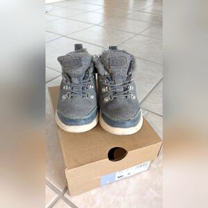 UGG Waterproof Boots Sz 9